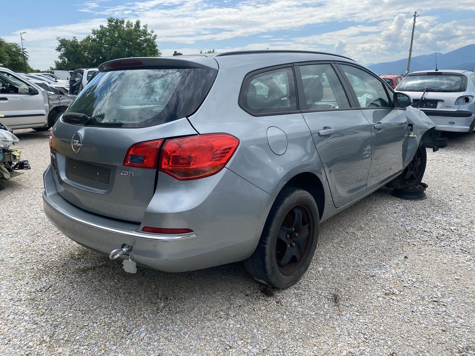 Опел Астра J 1.7 cdti 131кс на части