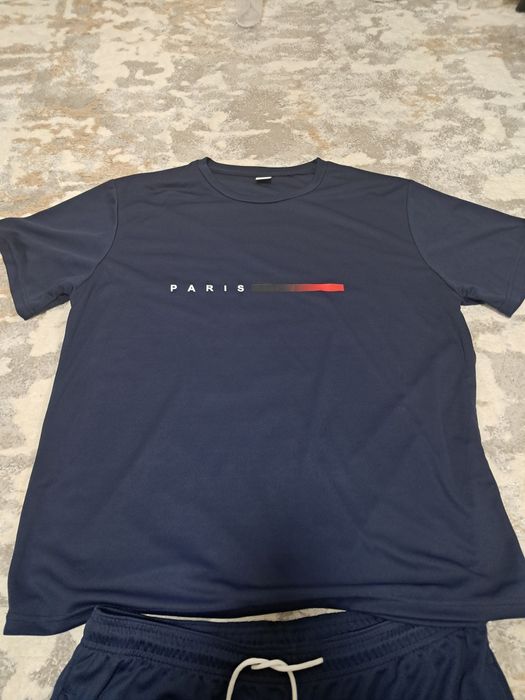 Продам шорты с футболкой