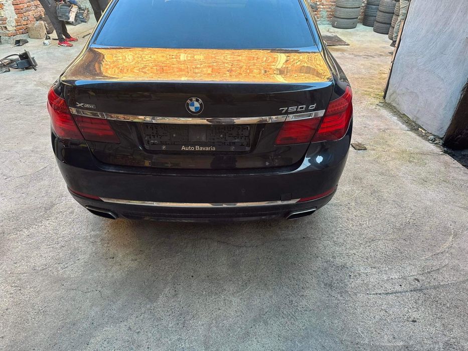 BMW F01 750d xdrive На Части