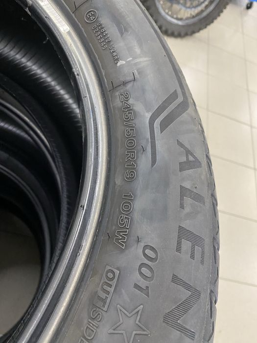Bridgestone 245/50/19 4броя Летни гуми.