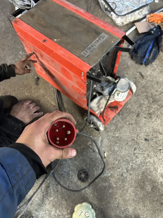 Aparat de sudura cu sarma si co2  sau schimb cu mono fazat