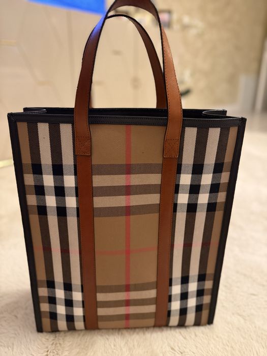 Geanta Burberry unisex