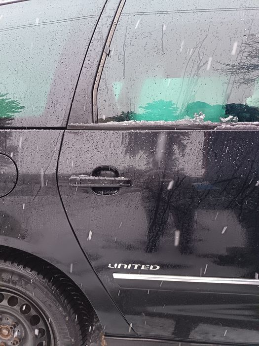 Vând sharan Wolsvagen din 2008,stare perfectă, motor de 2 l,  2900 E