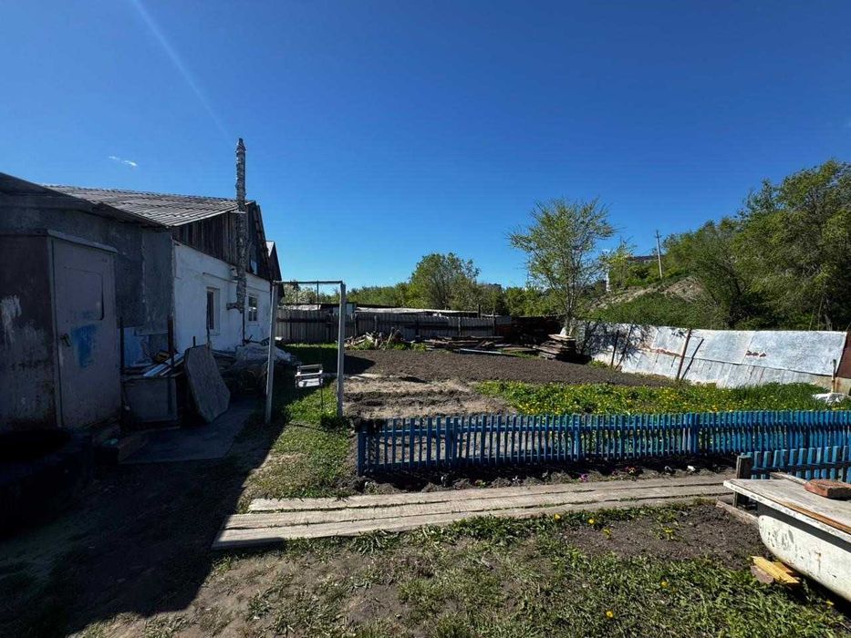 Дом  3 комнатный в центре города