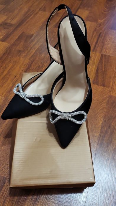 Pantofi toc trapez noi