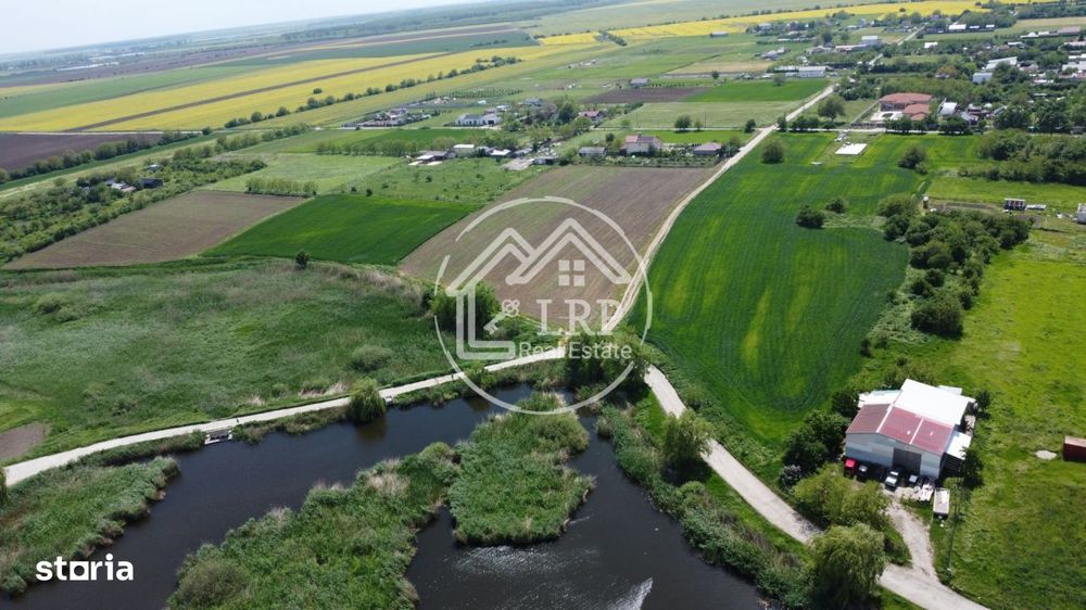 Oportunitate Investitie:10.400mp pe Malul Lacului Creata(posibilitate