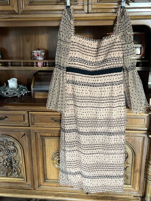 Vand rochie midi superba  model Self-Portrait