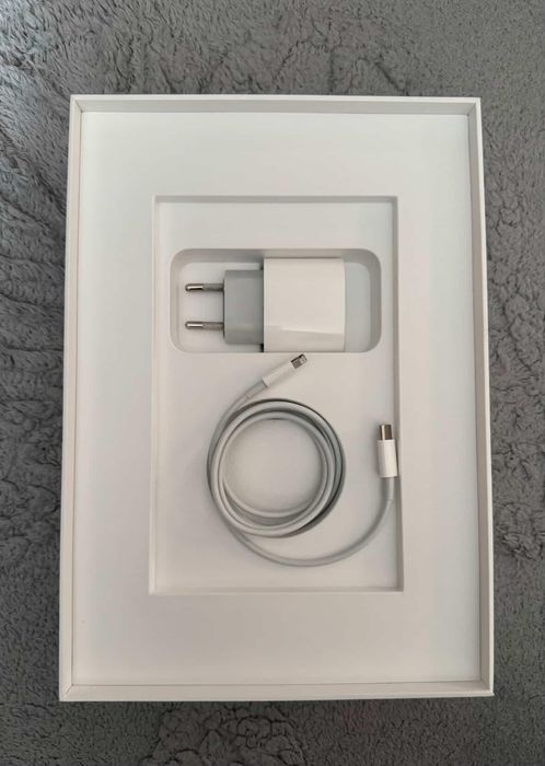 Продам IPad 2020 32GB