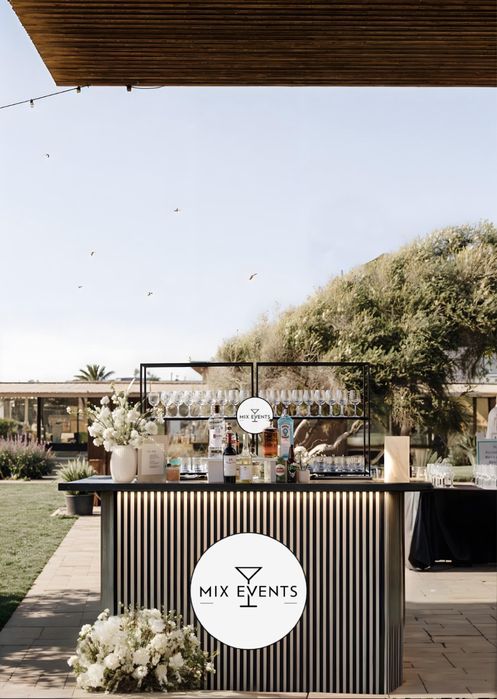 Cocktail Bar Mobil pentru Evenimente Private – Experiență Premium