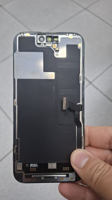 IPhone 14 Pro снятый дисплей