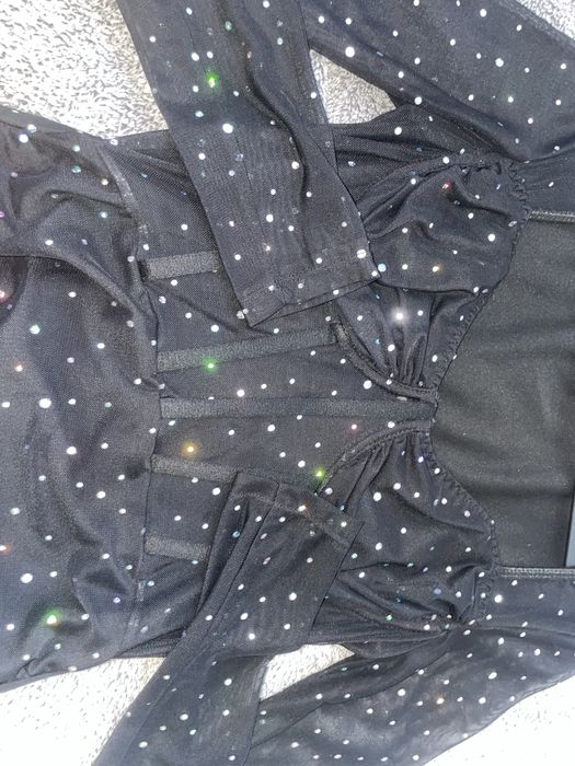 Рокля с блестящи парченца! Размер S, носена веднъж.