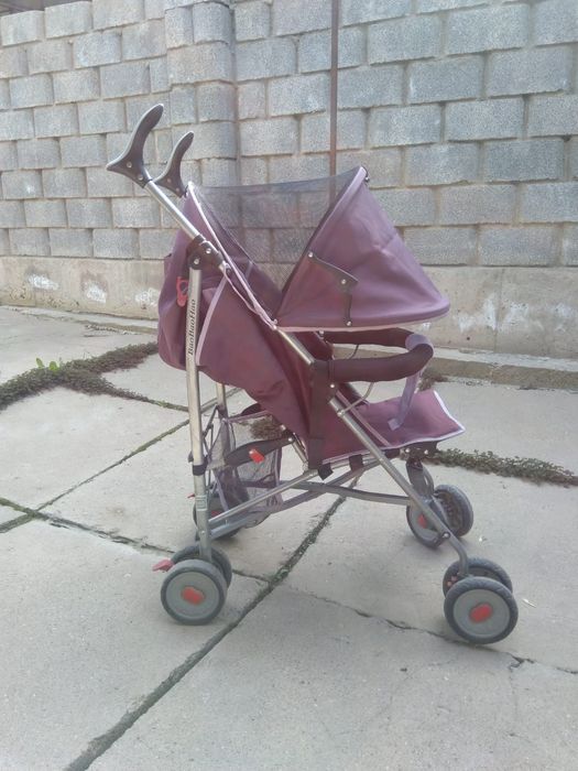 Коляска прогулочная.
