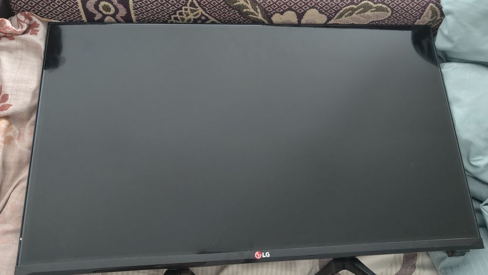 Продам Смарт ТВ. Срочно