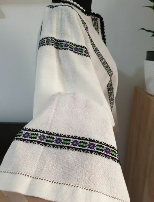 Ie Bucovina autentica traditionala