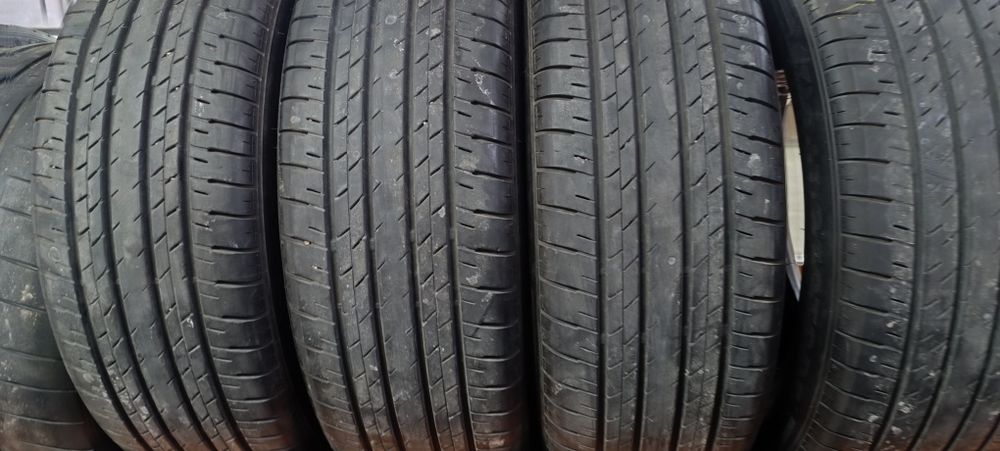 225/60 R18 Bridgestone