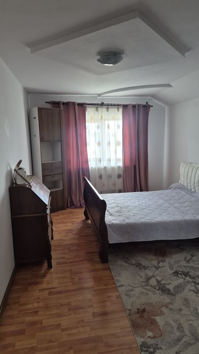 Apartament de inchiriat