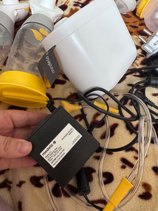 Молокоотсос Medela