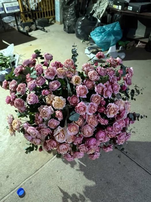 свежий огромный букет