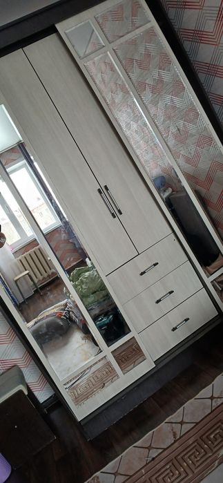 Продам шкаф купе