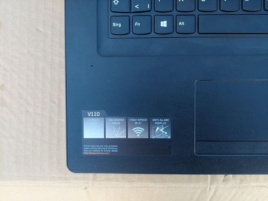 Laptop Lenovo V110 display spart