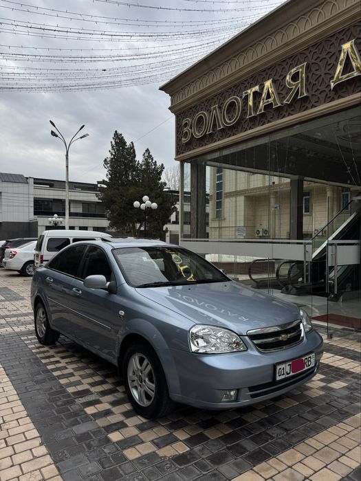 Lasetti 2013-yil Avtamat. 1,6 sotiladi