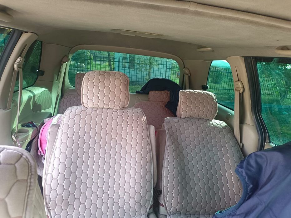 Мазда.мпв 2000г.