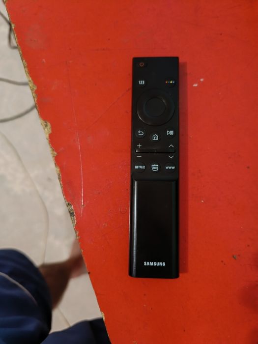 Samsung tv model:UE50AU7500U