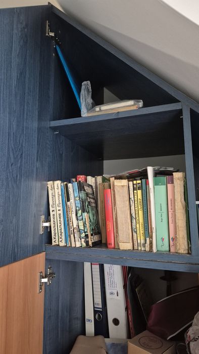 Шкаф гардероб с чекмеджета