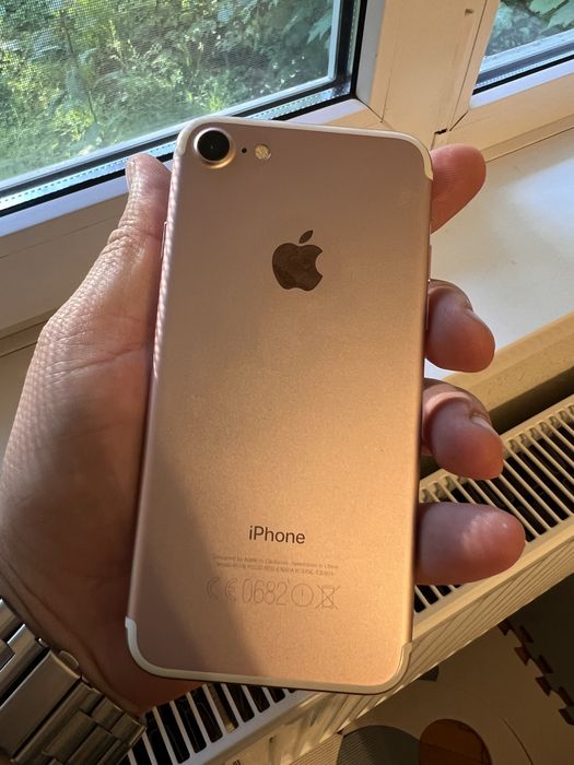 iPhone 7 gold 32 gb baterie fara icloud