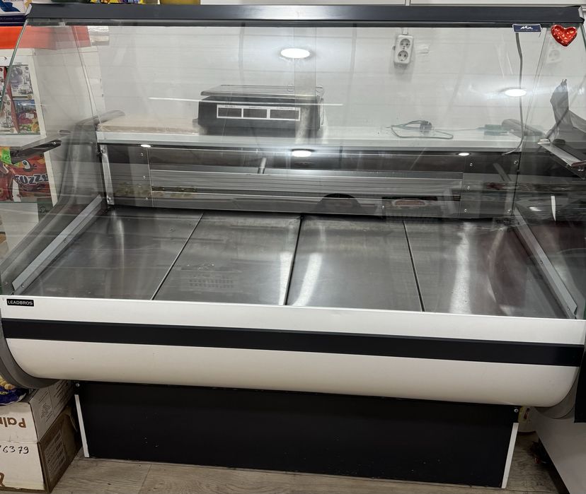 Холодильник витрина