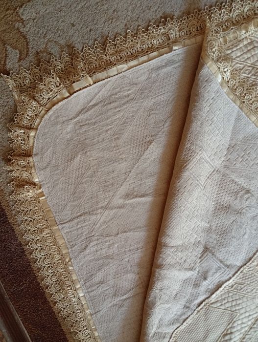 Покрывало с наволочками