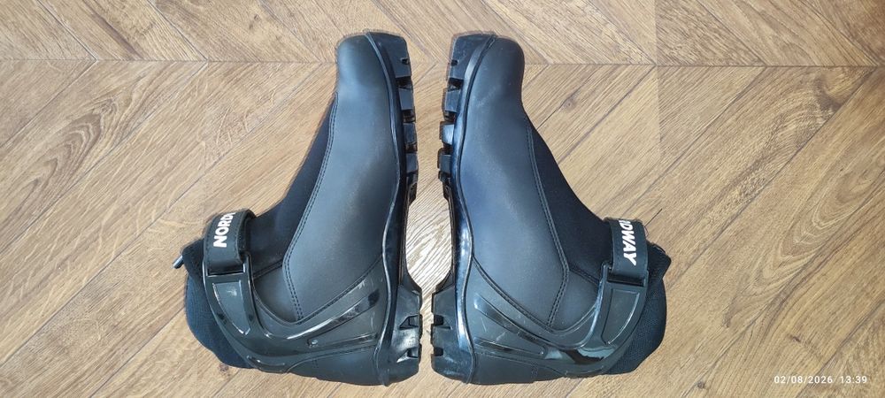 Лыжные ботинки 41р.