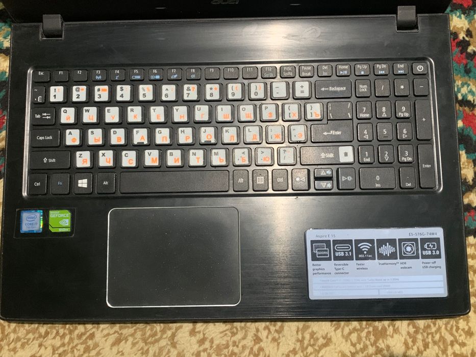 Acer core i7 7th gen HHD 1TB 7-avlod