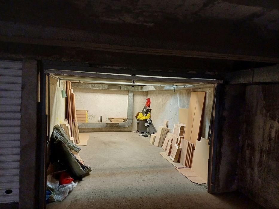 Дава се под наем Гараж / Паркомясто в София, Лозенец - 20 кв.м за 153 € - Снимка #2