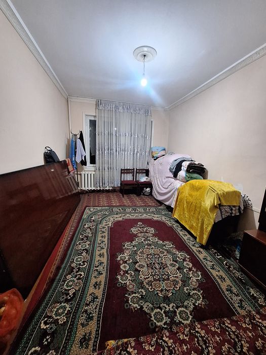 Қора қамиш 1/4 да 4/3/4 квартира сотилади