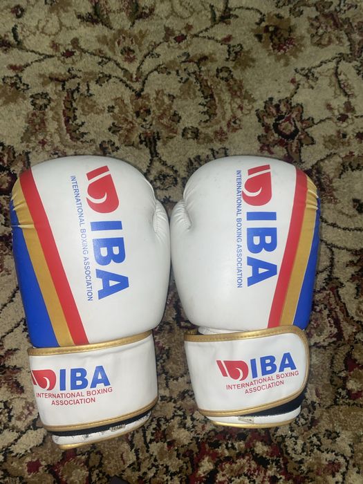 IBA перчатка для бокс