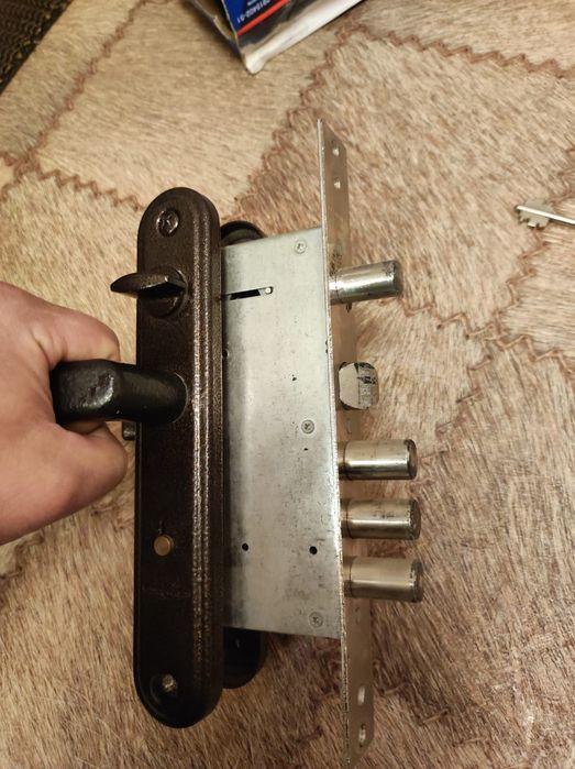 Продаю сувальдный замок