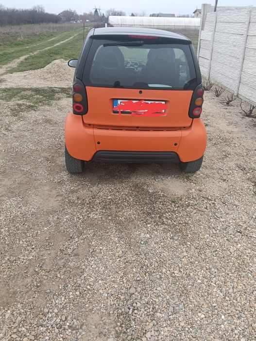 Vând Smart Fortwo