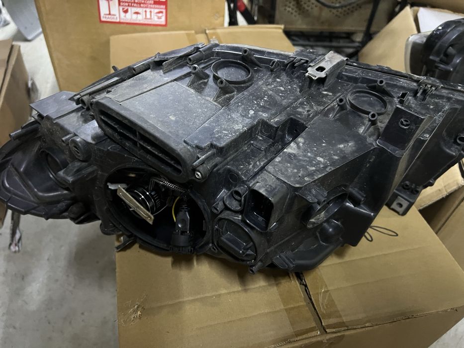 Ляв и Десен Фар за BMW F10 Xenon