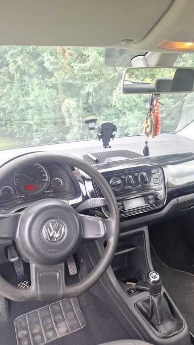 Masina Volkswagen Up 2013