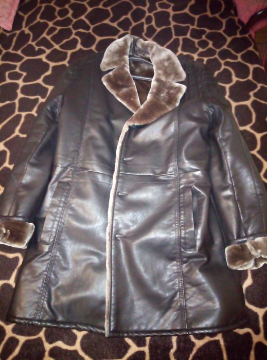 Продам куртку натуральную