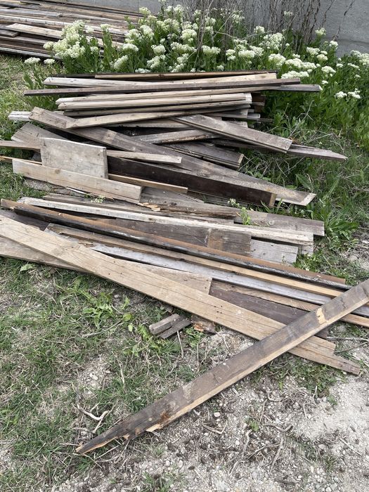 Sipca de constructii, capriori, dulapi