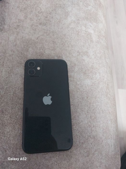 Продам iphone 11 128