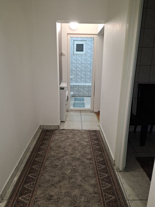 Inchiriez apartament 2 cam