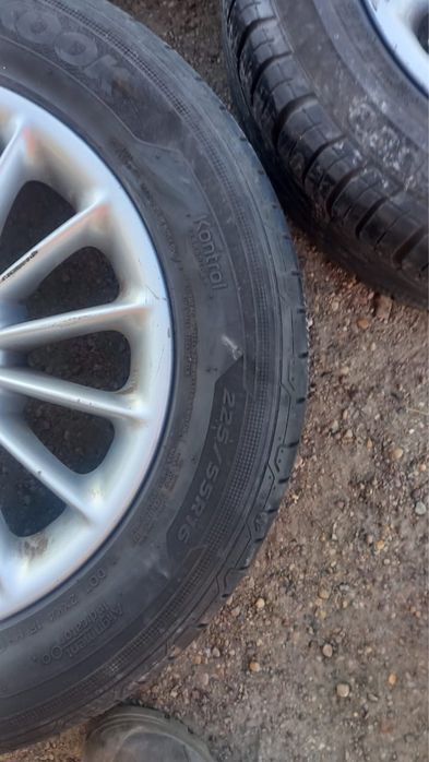 Шины с дисками.