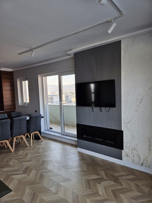 Închiriez apartament penthouse — fotografia 2