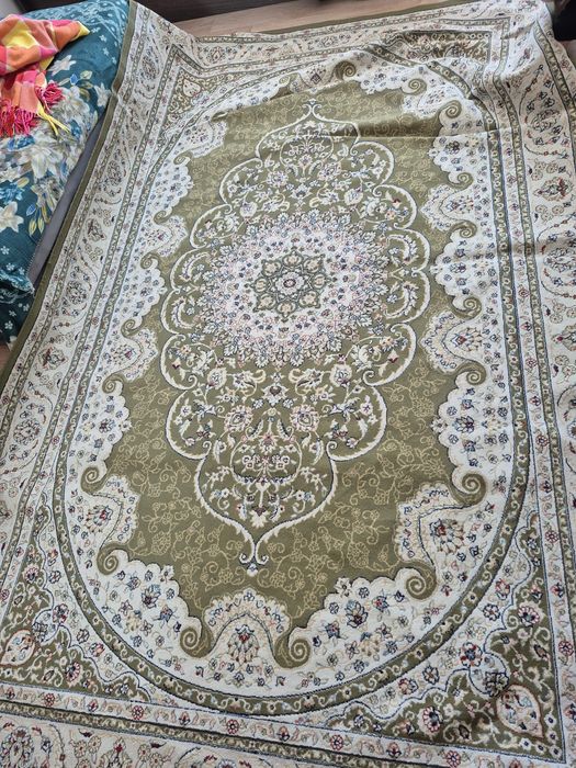 Продам ковры в хорошем состоянии