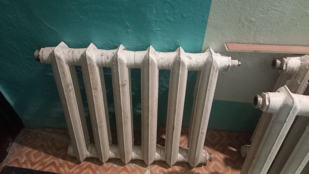 Продаю чугунные батареи