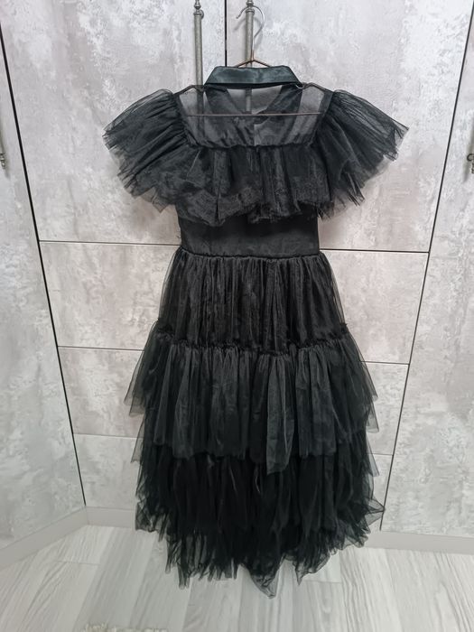 Платье Вэнздей продам