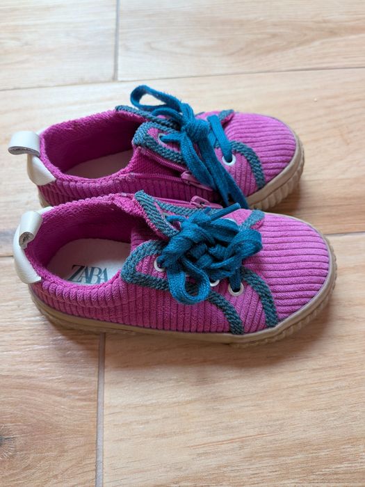 Детски сандали Adidas и Crocs и кецове Zara